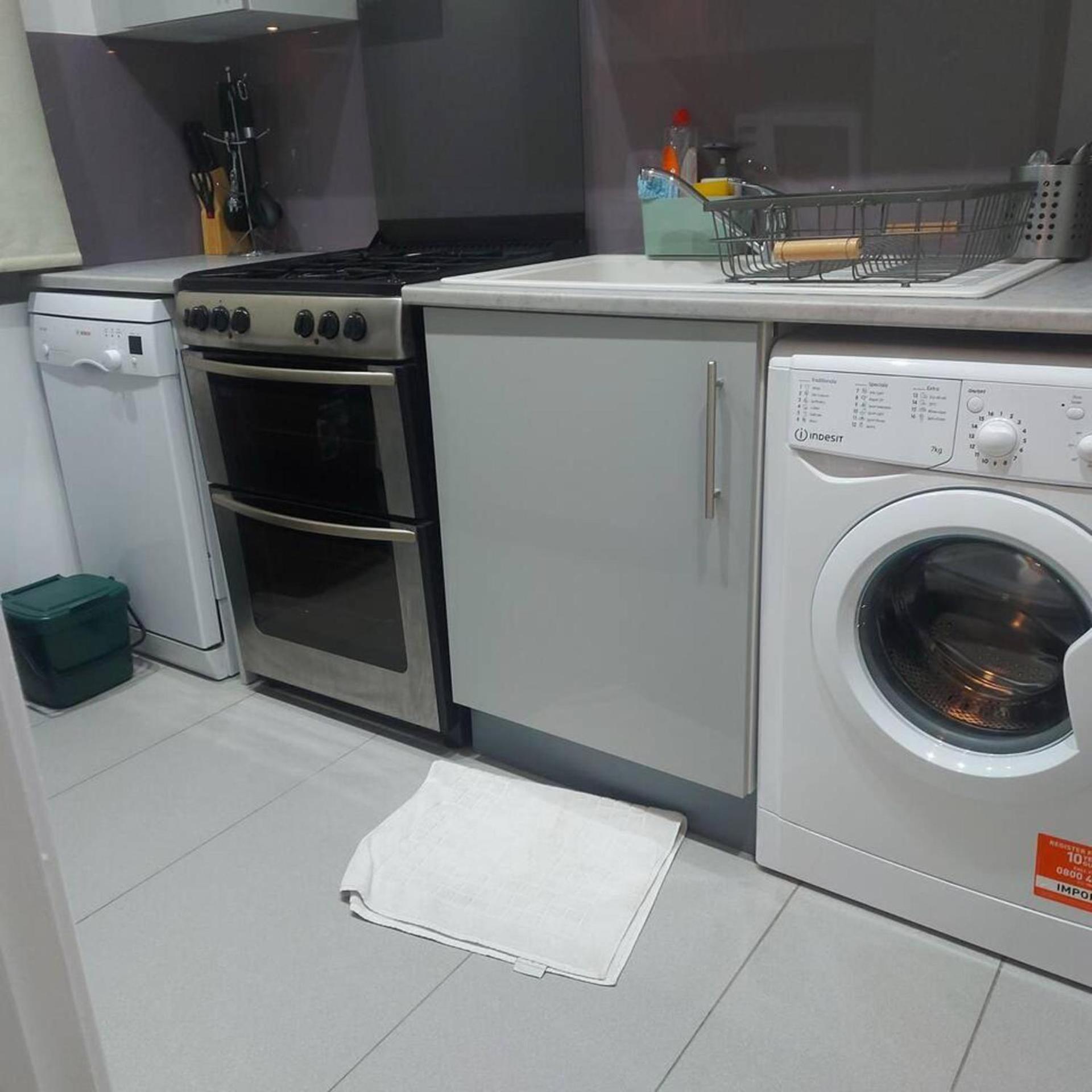 Lovely & Beautiful 2 Bed-Apartment In 博勒姆伍德 外观 照片