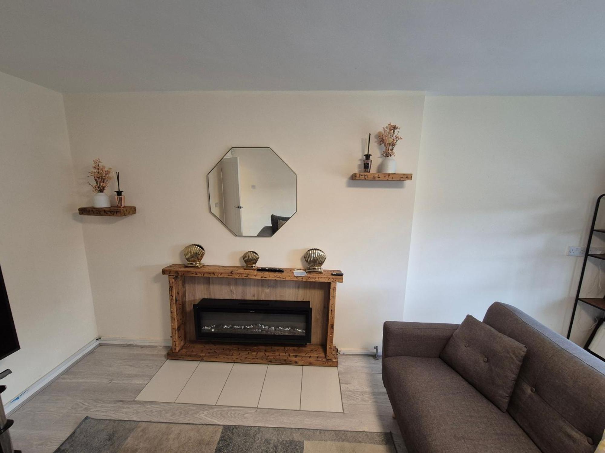 Lovely & Beautiful 2 Bed-Apartment In 博勒姆伍德 外观 照片