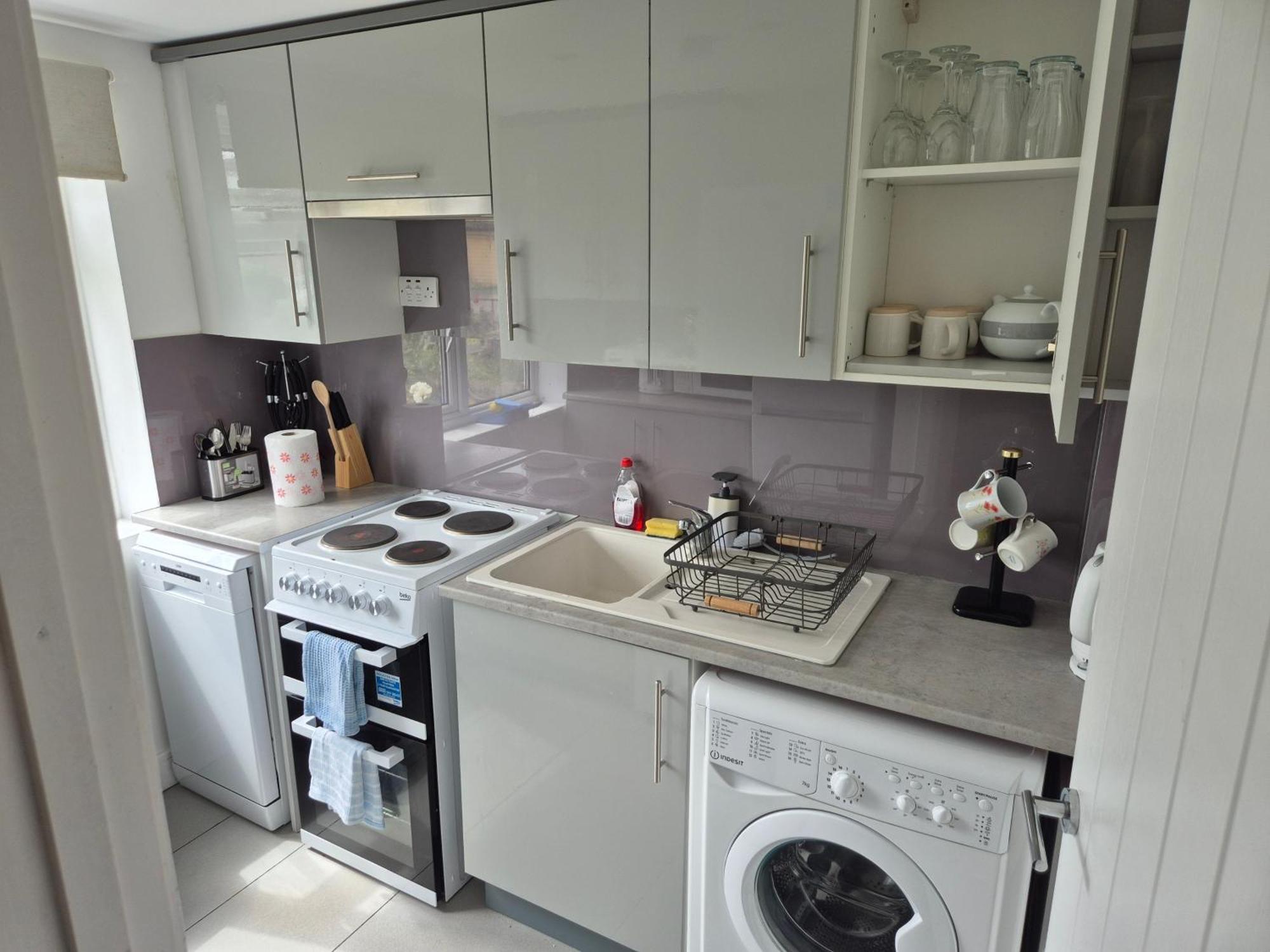 Lovely & Beautiful 2 Bed-Apartment In 博勒姆伍德 外观 照片