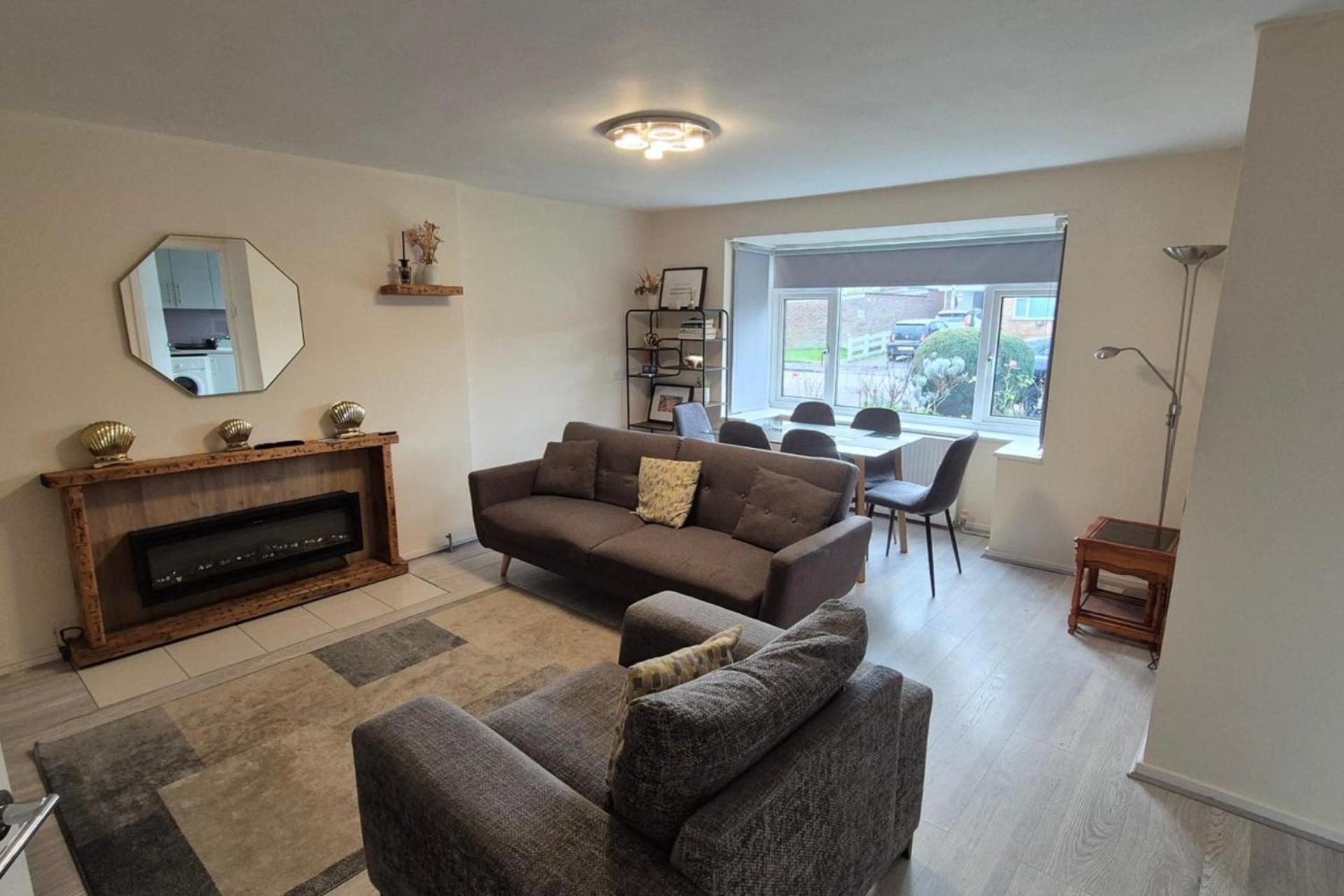Lovely & Beautiful 2 Bed-Apartment In 博勒姆伍德 外观 照片